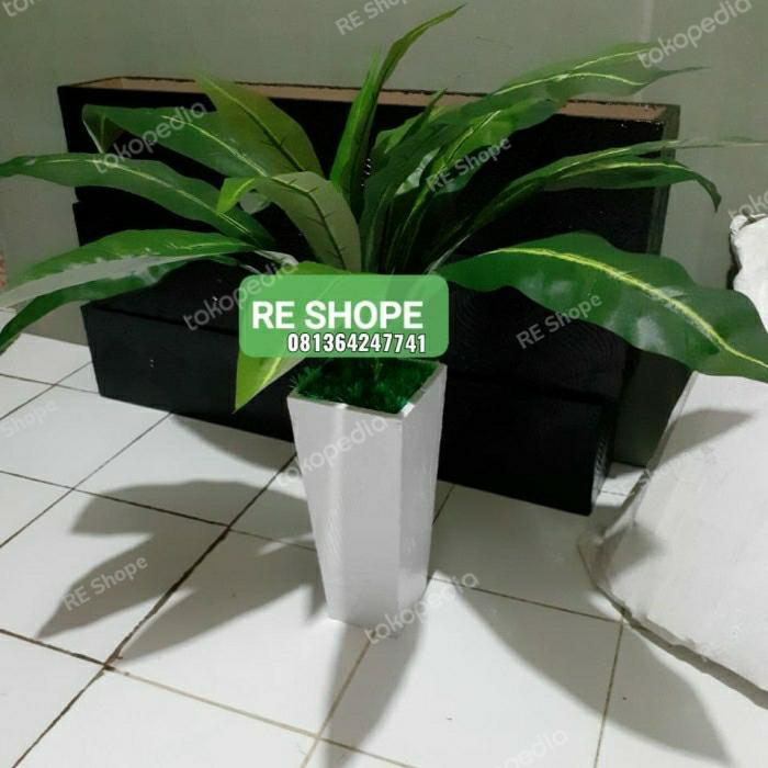 Daun Kadaka Bunga Hias Pohon Plastik Artificial Dekorasi Tanaman Terbaik