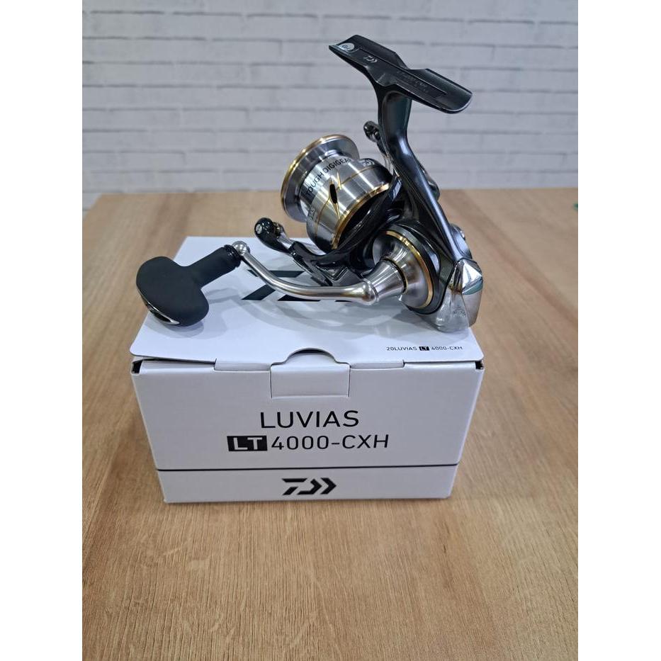 REEL DAIWA LUVIAS LT
