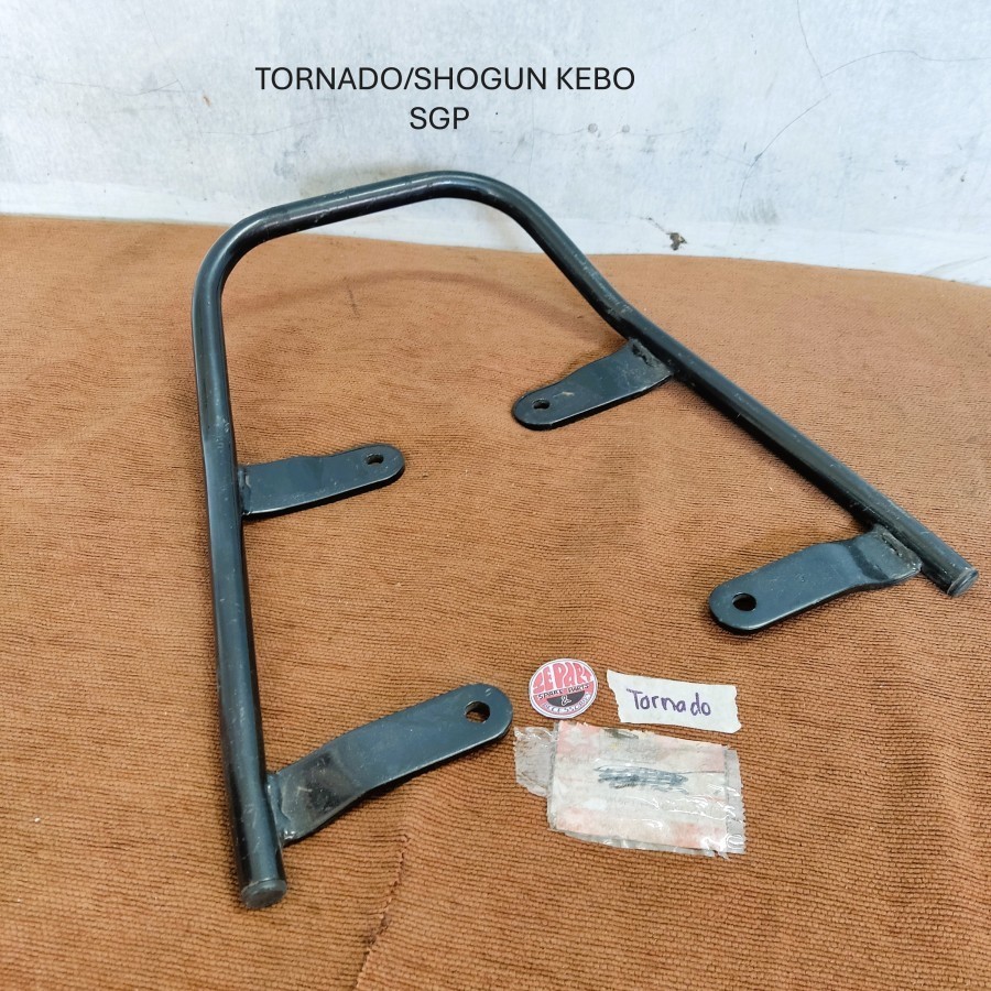 Behel jok Shogun 110 kebo Tornado Besi Begel Sadel Belakang Ori SGP 46210-31CA0L000