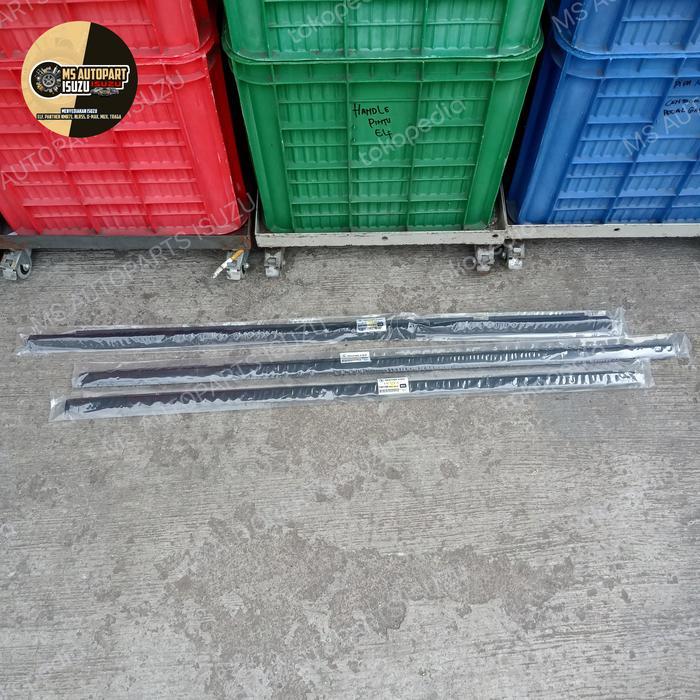 Ready PELIPIT KACA PANTHER KAPSUL