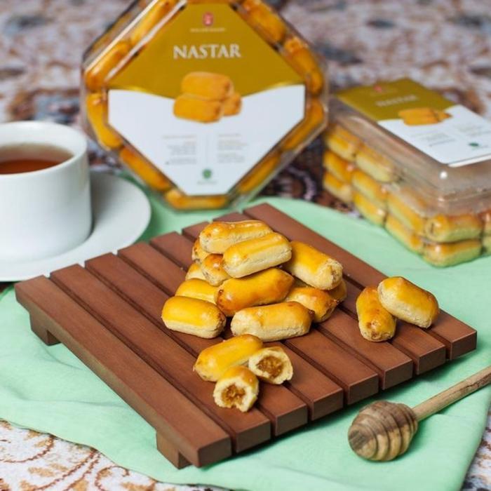 Nastar toples by Holland Bakery