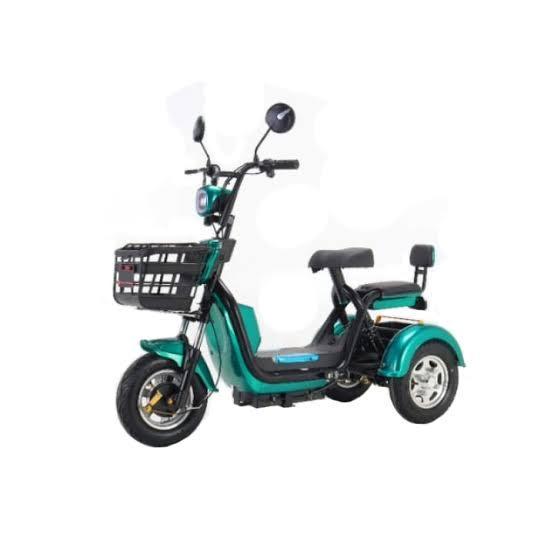 Sepeda Motor Listrik Roda Tiga Uwinfly