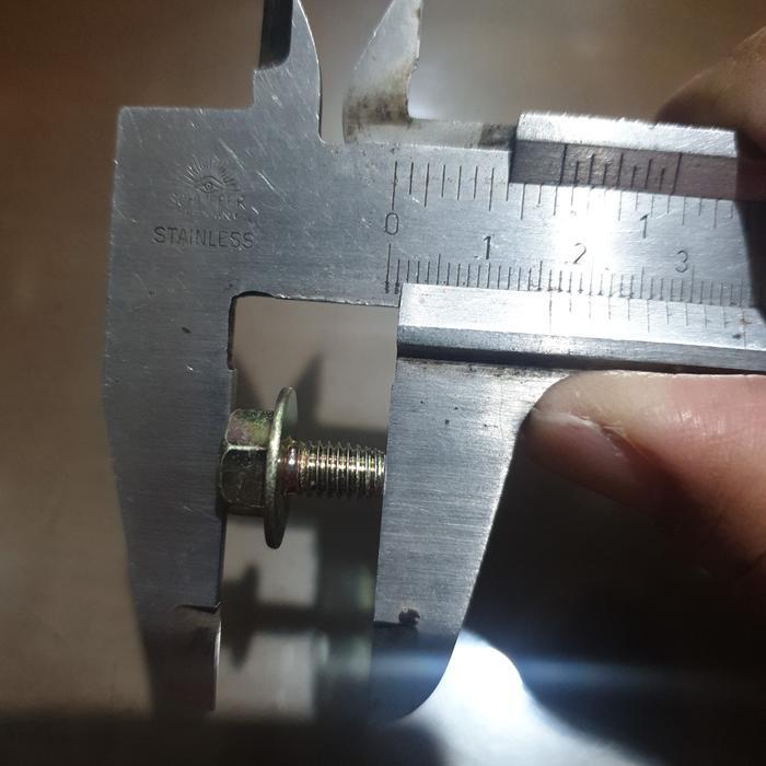 Baut Bolt Flange 6X10 Mirage Pajero Sport Ms100223