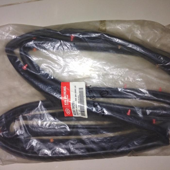 Karet Pintu Belakang Kiri Kia All New Rio