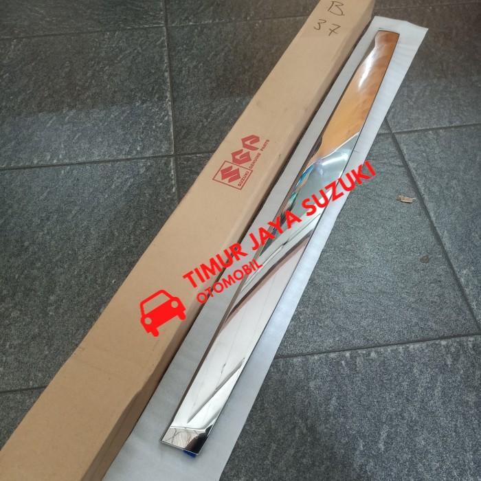Garnish Chrome Kap Mesin Apv Arena Sparepart Suzuki