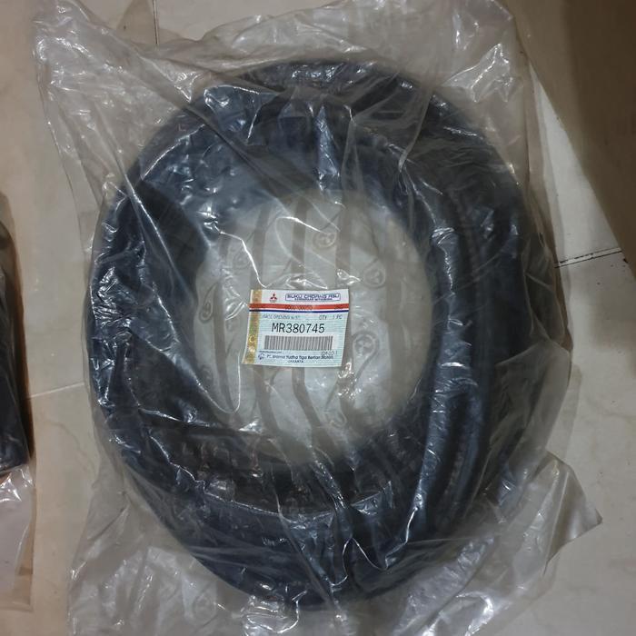 Karet Bagasi Belakang Asli Mitsubishi Kuda 2002 2005 news