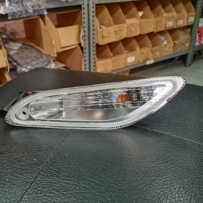 Lampu Sein Belakang Vespa Sprint Primavera - Belakang Kiri