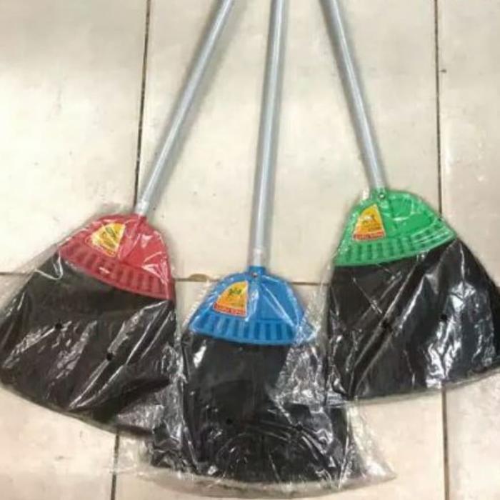 Sapu Ijuk 2 Macan / Sapu Lantai