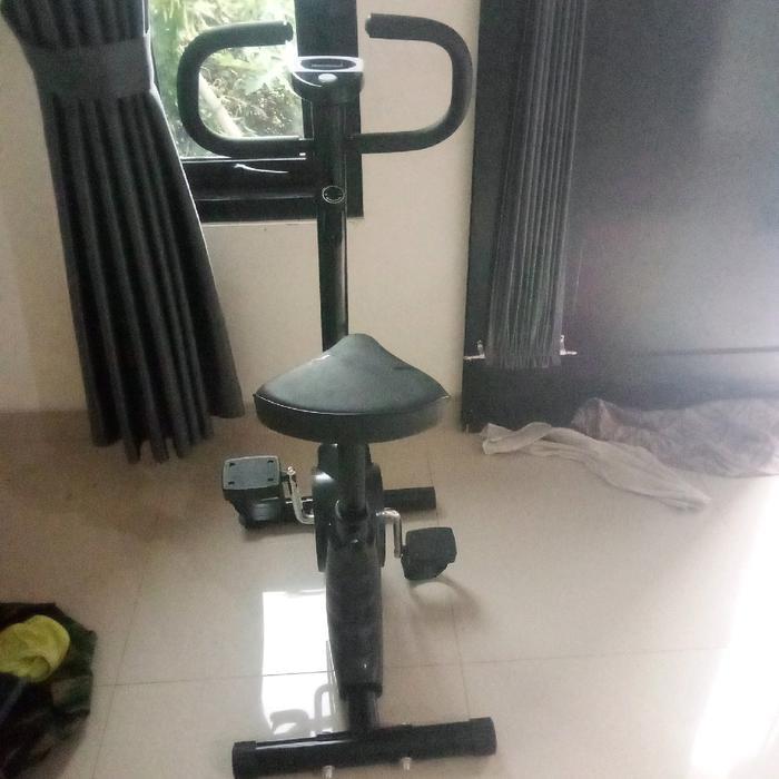 sepeda gym olahraga masih bagus baru beli