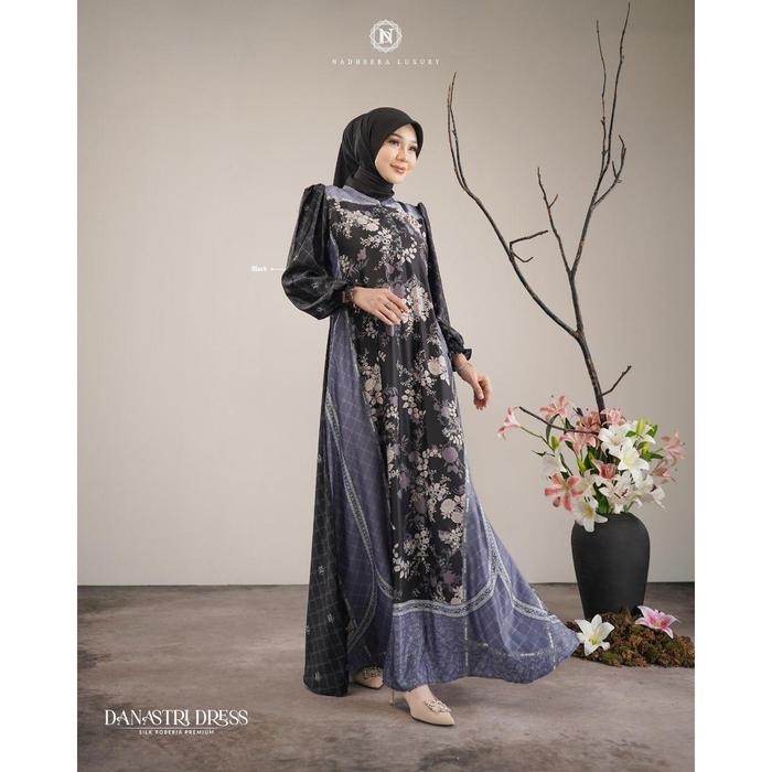 Danastri Dress Midi Nadheera Luxury Danastari Sybilla Sp Silk Motif Gamis Bunga Nadhera Terbaru 