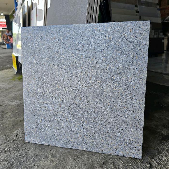 Keramik Lantai Garasi Teras 50x50 ZENIX ABU KW1 Kualitas Premium