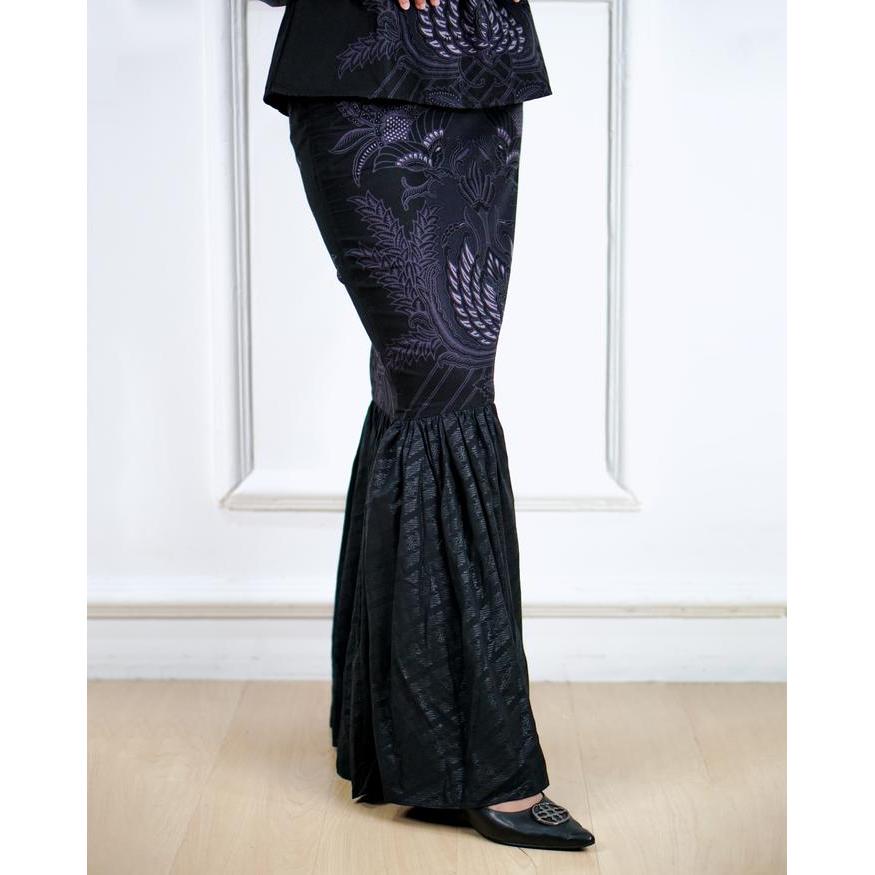 Laskala x IVOR Pusaka Skirt Rok Batik Hitam Panjang