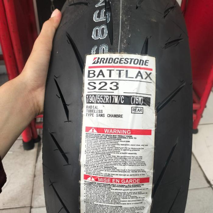 Ban Luar Bridgestone Battlax S22 Ukuran 190/55-17 Battlax Tubeless