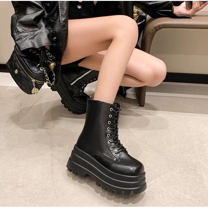 Donatello - Changwook Sandal Sepatu Sneakers Wanita Fashion Boots Karet Shoes