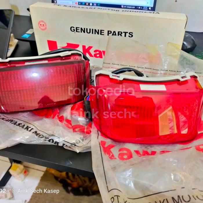 Lampu Belakang Kaze R Old