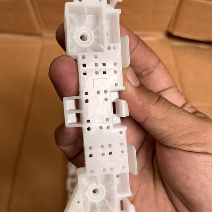 BREKET BEMPER BELAKANG MOBIL BRIO SATYA DUDUKAN BEMPER BELAKANG BRIO SATYA