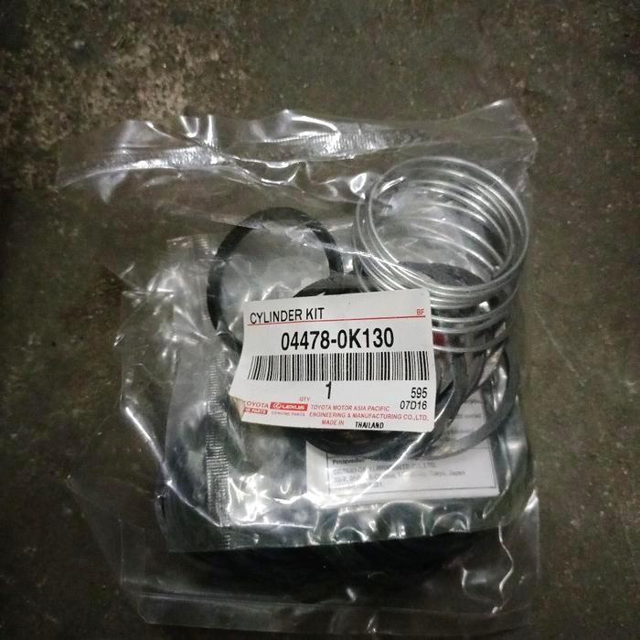 04478-0K130 Seal Kaliper Set