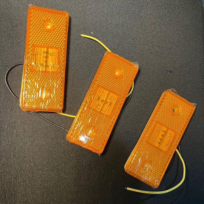 "New" Lampu LED Mercy Kuning 12V 24V Side Marker Truk Kalimantan Super Soket