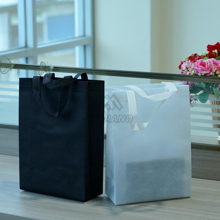 Goodie Bag Tote Bag Tas Kain Spunbond Kantong Belanja / Paper Bag