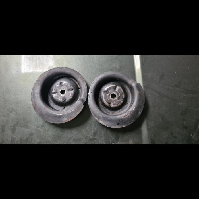 Tatakan per support depan bmw e36