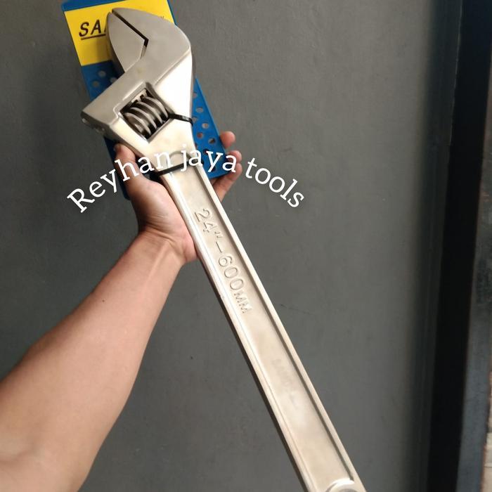 kunci Inggris 24 inch 600 mm FORGED STEEL SANDS Germany