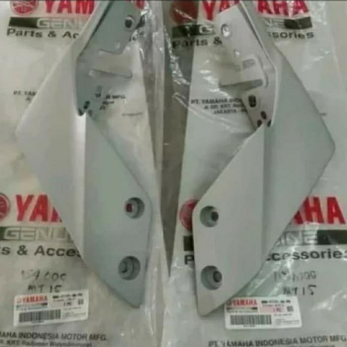 Cover Body Belakang Kanan Kiri Yamaha Mt15 Mt 15 Silver Ori Yamaha B8D