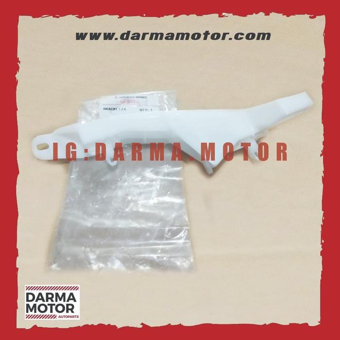 BRECKET BEMPER DEPAN PAJERO SPORT GLS EXCEED DAKAR