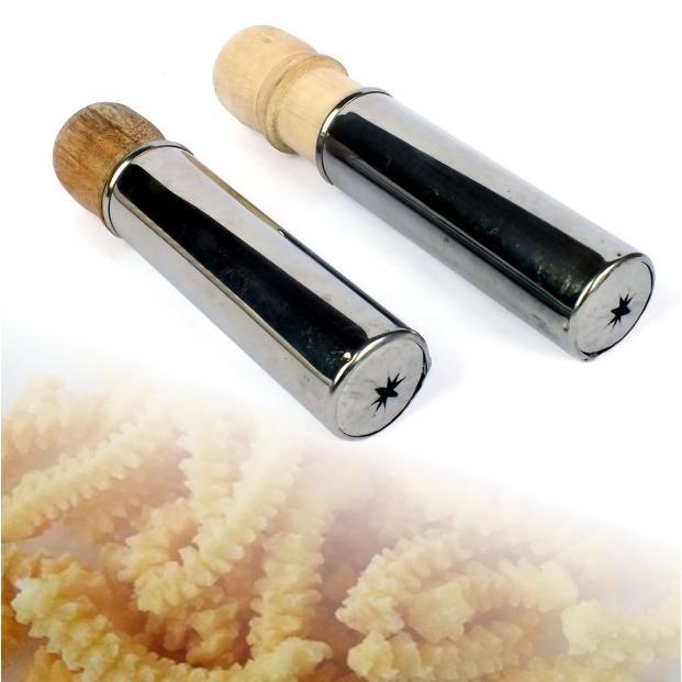 CETAKAN KUE AKAR KELAPA / CETAKAN AKAR KELAPA BAHAN STAINLESS DENGAN GAGANG KAYU