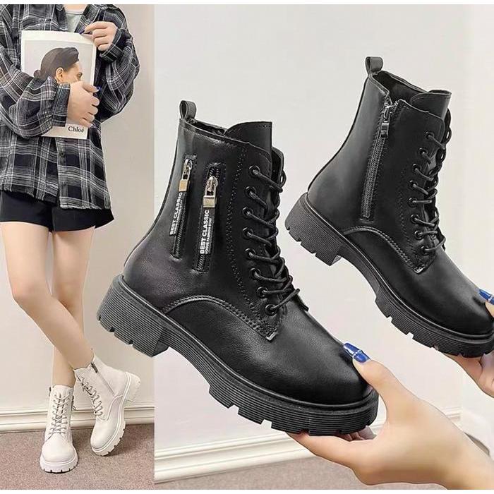 Aerostreet - Boots Sepatu Sneakers Wanita Docmart Putih Hitam
