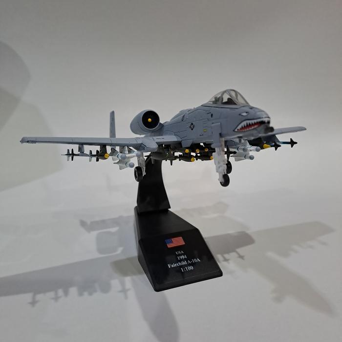 Diecast Pesawat Tempur A-10 Thunderbolt Ii