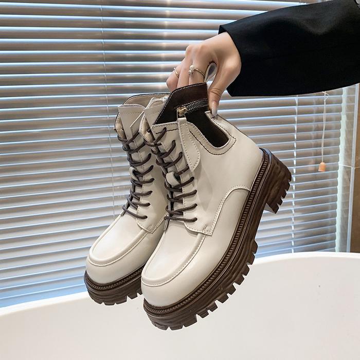 Top P222 Sepatu Sneakers Boots Martin Wanita Sneakers Shoes Hitam Putih