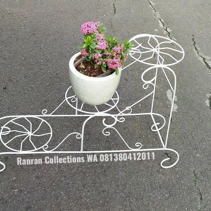Pot Besi Tanaman Rak Besi Tempat Pot Kereta 3 Tingkat MURAH