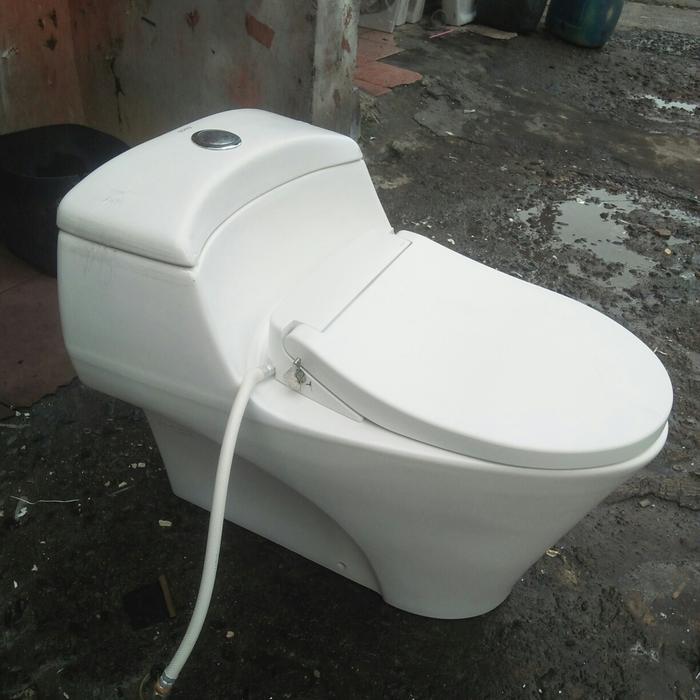 kloset duduk monoblock TOTO CW823J onepice tutupan ecowaser w#07