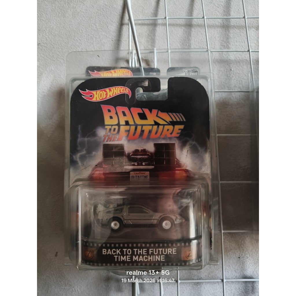Hotwheels Premium Back To The Future Time Machine