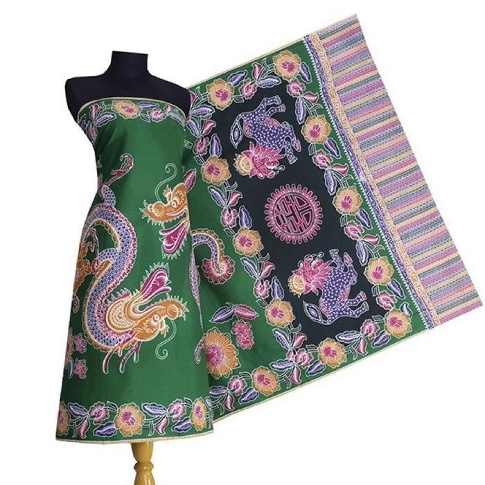 Gendongan bayi model sling gendongan motif naga jarik batik kain panjang warna Merah Biru Ungu