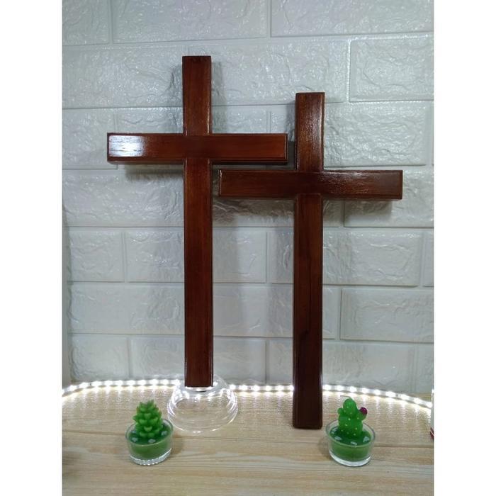 Salib Dinding Kayu Jati Besar Warna Doft Natural