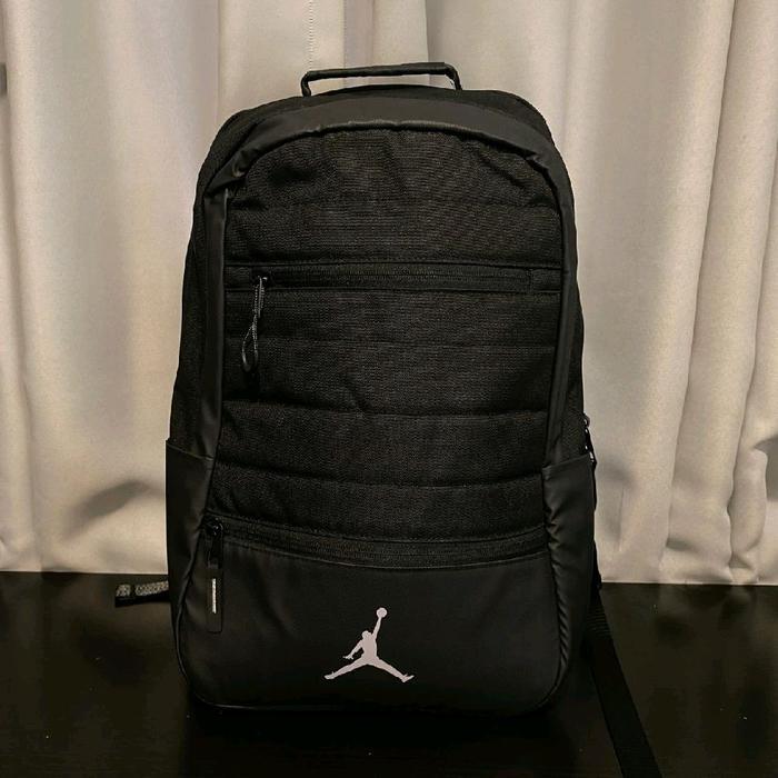 Air Jordan Borne Backpack 23L / Tas Hitam 100% Original