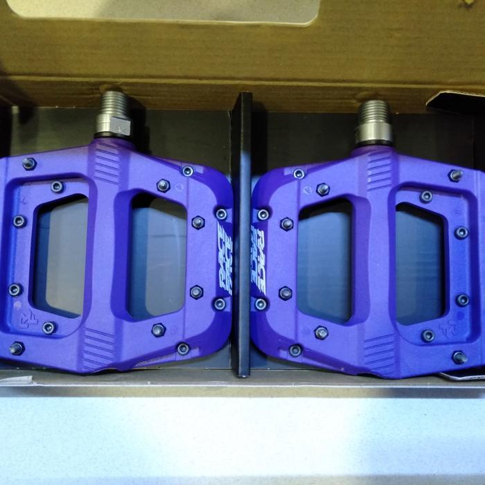 Pedal Raceface Chester Composite Purple