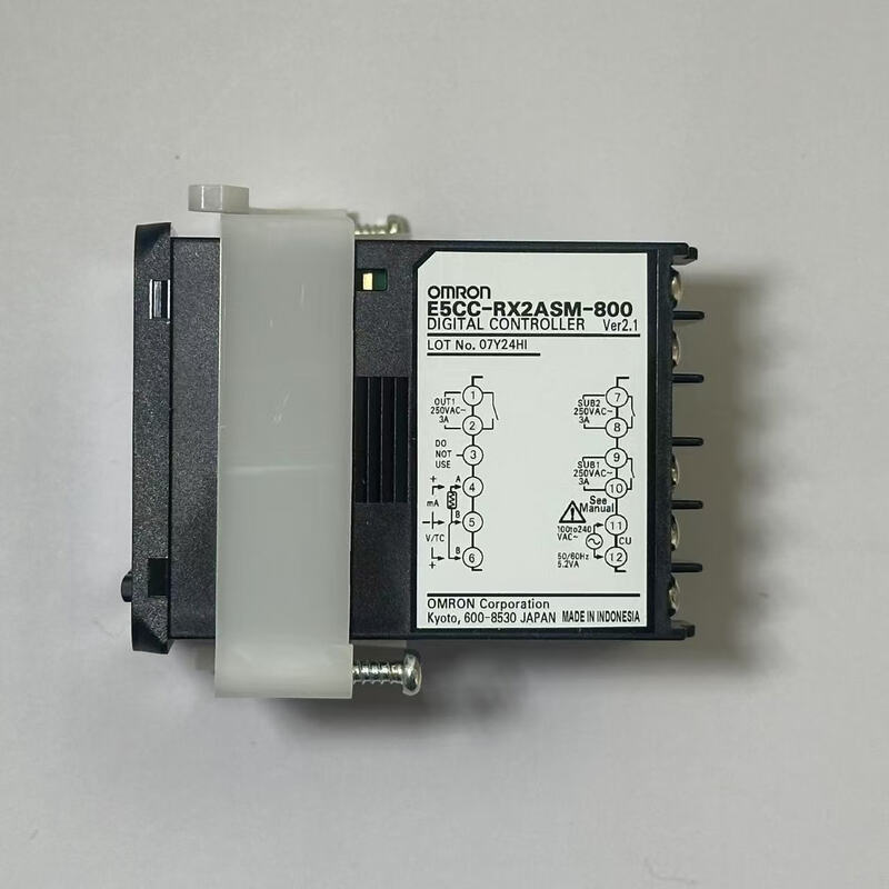 OMRON Temperature controller E5CC-QX2DSM-802 E5CC-QX2DSM-802-QX2ASM-800