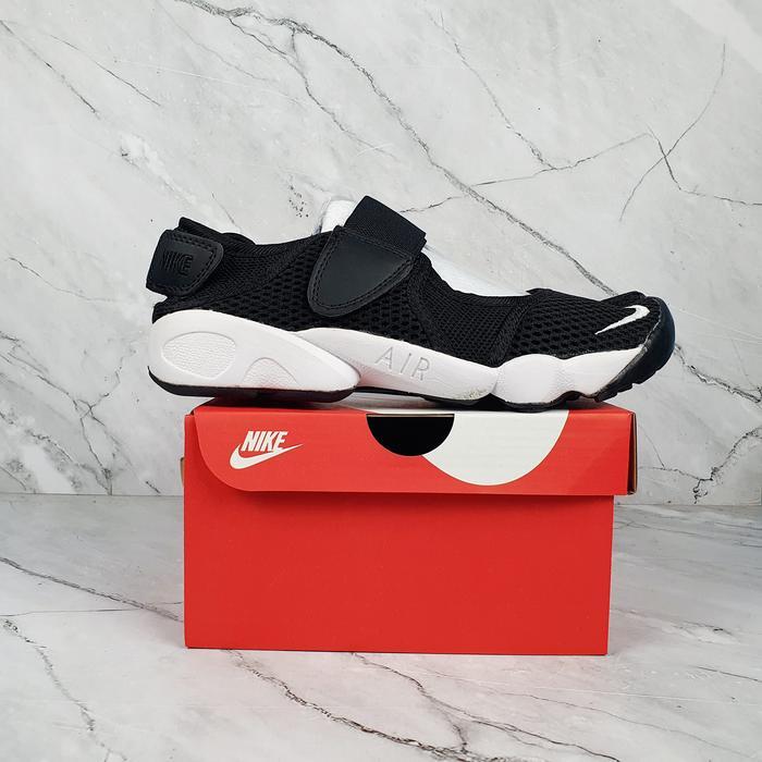 Sepatu Wanita/Pria Nike Air Rift Ninja Black White Tbk