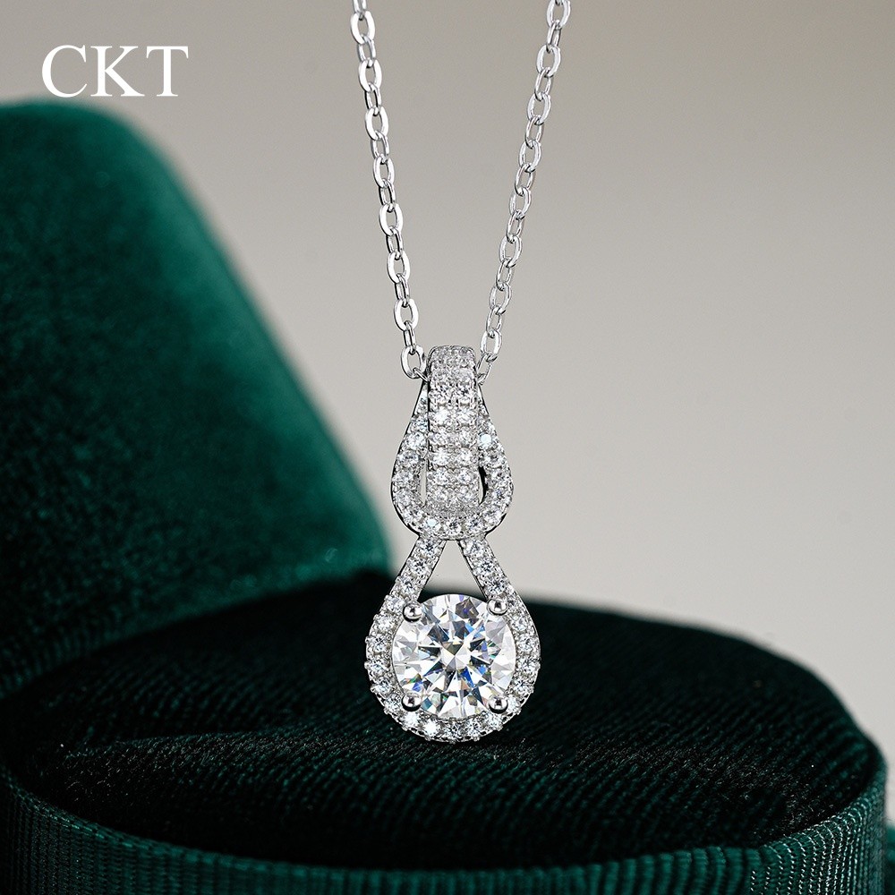 CKT 18k White Gold 1ct Moissanite Diamond Necklace Pendant for Women Classic Interlocking Platinum