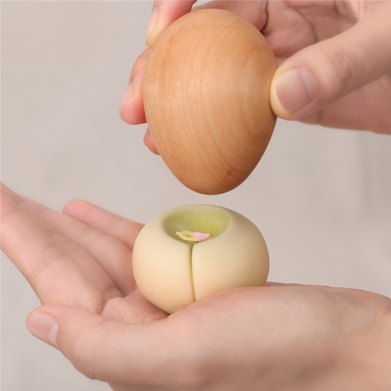 Japanese wagashi special egg-shaped tool wooden egg-shaped mold special for pressing pit