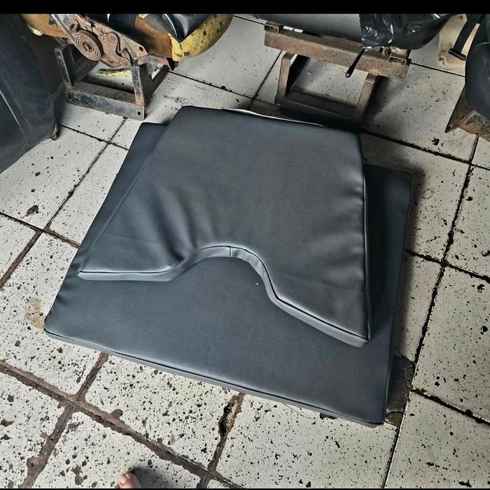 kursi bantal halfmoon meditasi full latex