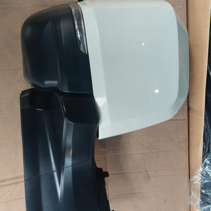 spion Hiace premio kanan