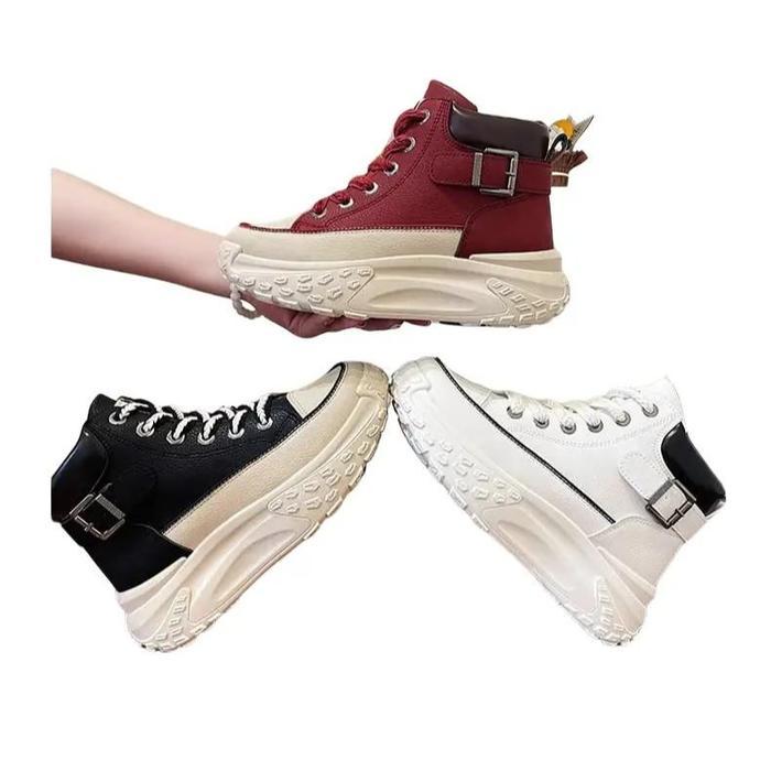 Aerostreet - Sepatu Boots Wanita Fashion Casual Korea Gesper 5Cm
