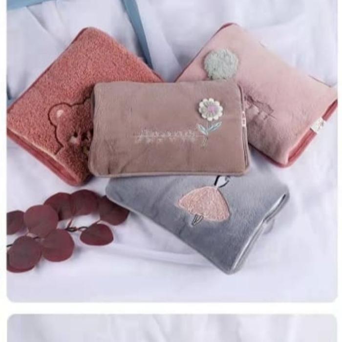 Bantal Air Panas Electrik Bulu Tebal Lembut / Kompres Air Listrik