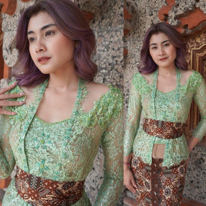Tumpuk Bunga (Kebaya Saja) - Kebaya Bali Jadi Metalik Mix Tile Payet Tumpuk Bunga