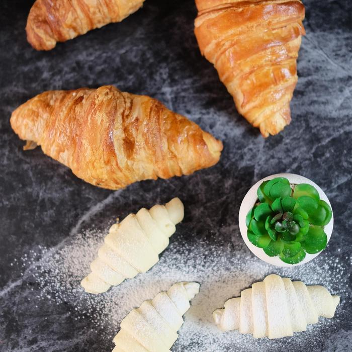 Manna Food Frozen Vegan Croissant Isi 6 Pcs Large (Rtb) Terjamin