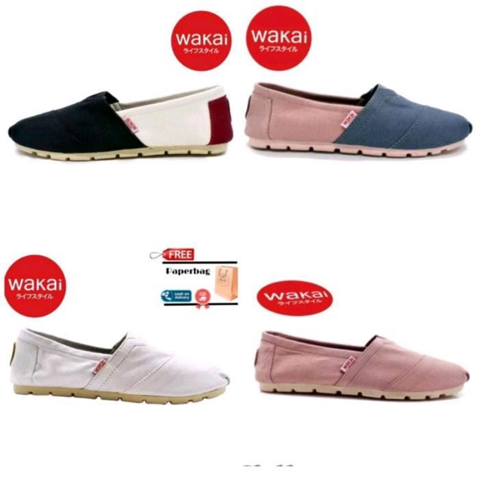 Sepatu kanvas casual slip-on unisex untuk pria&wanita