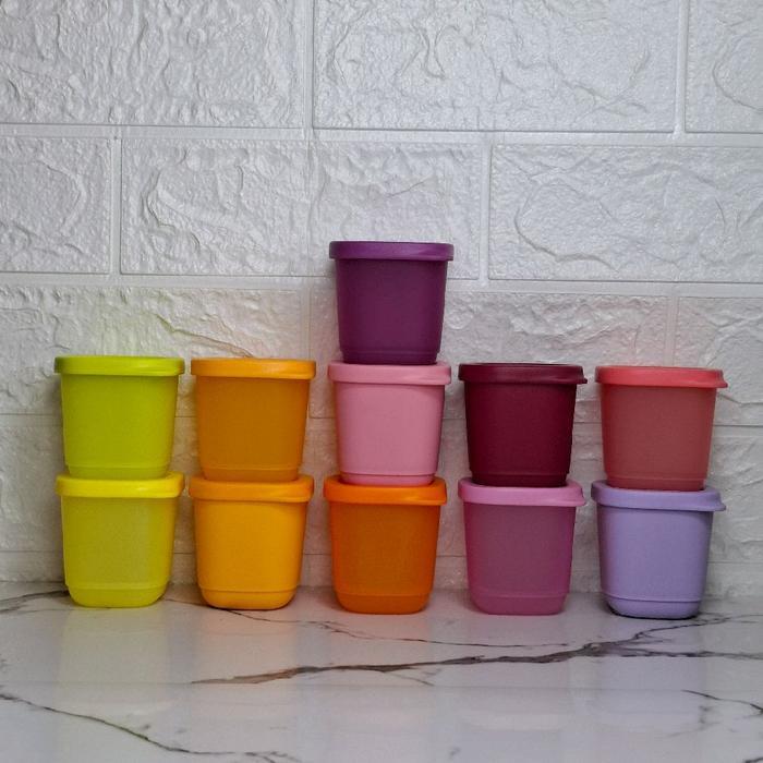 Petite Square Tupperware Wadah Penyimpanan Mini